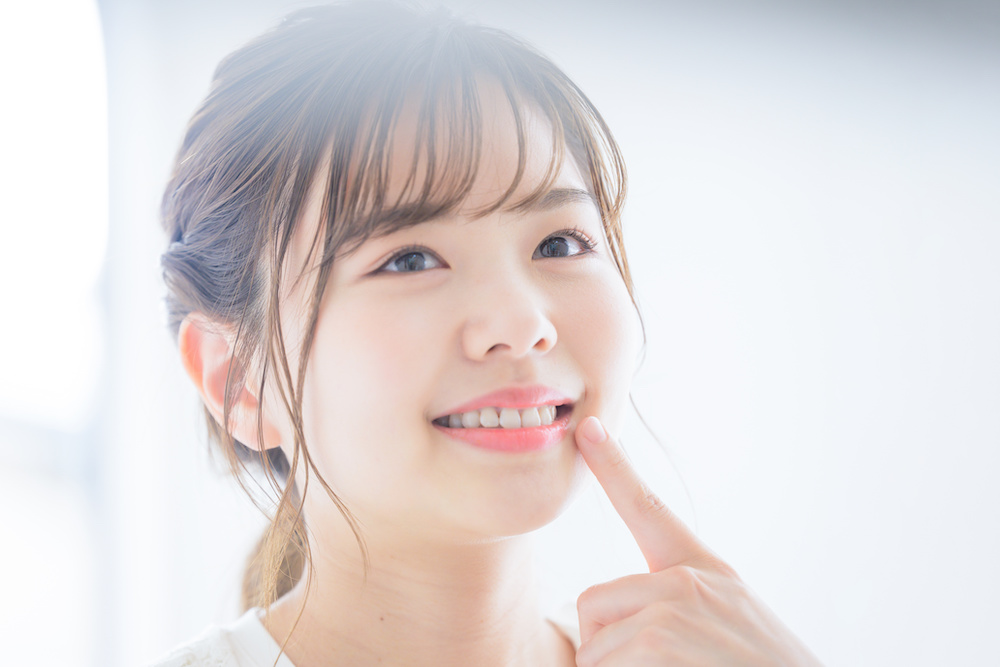 叢生は非抜歯で治せる？歯を抜かずに済むケースと注意点を解説